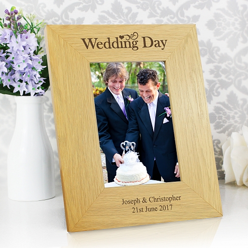 Personalised Oak Finish 6x4 Wedding Day Photo Frame